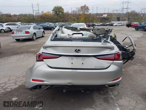 ✅ 2024 Lexus ES 350 • VIN: 58ADZ1B14RU166924 • Lot: 43685771. Wystawiony na IAAI z przebiegiem Nie podano. Bezpłatny archiwum sprzedaży aukcyjnych z USA i szczegółowy raport historii pojazdu na DreamBid. Zdjęcie 16.