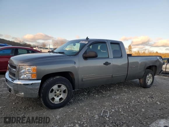 ✅ 2013 Chevrolet Silverado 1500 LT • VIN: 1GCRKSE03DZ315737 • Lot: 43047355. Listed on Copart with 263,176 mi. Free auction sales archive from the USA and detailed vehicle history report at DreamBid. Image 1.