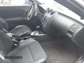 2008 Hyundai Tiburon GT z VIN KMHHN66F98U281833, wystawiony jako IAAI lot #42242717 z przebiegiem 123 291 mil mil oraz . Historia ofert i sprzedaży dostępna na DreamBid. Obrazek 5.