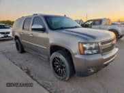 ✅ 2012 Chevrolet Suburban LTZ • VIN: 1GNSKKE73CR272456 • Lot: 90931265. Wystawiony na Copart z przebiegiem 209 547 mil. Bezpłatny archiwum sprzedaży aukcyjnych z USA i szczegółowy raport historii pojazdu na DreamBid. Zdjęcie 4.