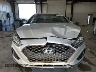 2019 Hyundai Sonata Sport z VIN 5NPE34AF3KH820649, wystawiony jako Copart lot #82548585 z przebiegiem 96 306 mil mil oraz Szkoda całkowita • Salvage title. Historia ofert i sprzedaży dostępna na DreamBid. Obrazek 5.