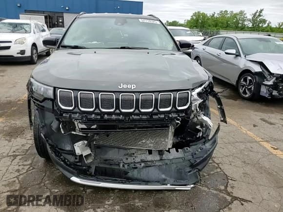 ✅ 2022 Jeep Compass Limited • VIN: 3C4NJDCBXNT135004 • Lot: 57718525. Wystawiony na Copart z przebiegiem 24 057 mil. Bezpłatny archiwum sprzedaży aukcyjnych z USA i szczegółowy raport historii pojazdu na DreamBid. Zdjęcie 14.