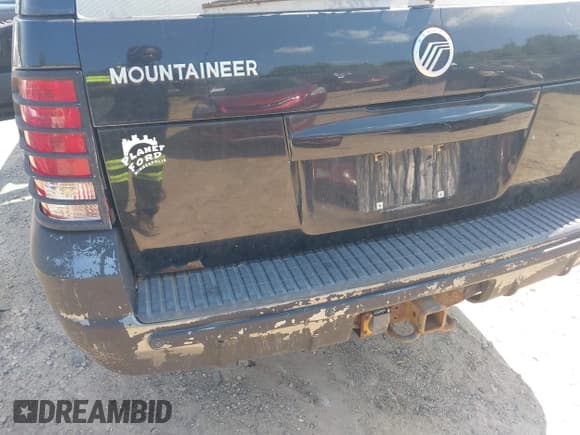 ✅ 2005 Mercury Mountaineer Convenience • VIN: 4M2DU86W45ZJ27153 • Lot: 42536111. Listed on IAAI with 224,893 mi. Free auction sales archive from the USA and detailed vehicle history report at DreamBid. Image 6.