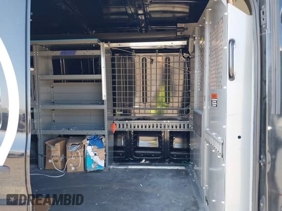 ✅ 2016 Ford Transit Cargo • VIN: 1FTYR2CM2GKB54453 • Lot: 42816620. Listed on IAAI with 127,461 mi. Free auction sales archive from the USA and detailed vehicle history report at DreamBid. Image 8.