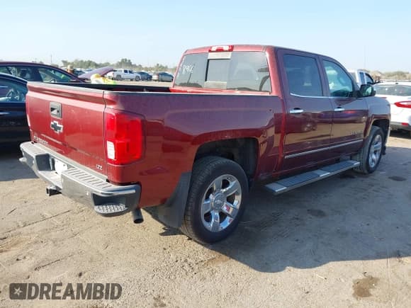 ✅ 2017 Chevrolet Silverado 1500 LTZ • VIN: 3GCPCSEJ1HG378466 • Lot: 43521359. Wystawiony na IAAI z przebiegiem 119 642 mil. Bezpłatny archiwum sprzedaży aukcyjnych z USA i szczegółowy raport historii pojazdu na DreamBid. Zdjęcie 4.