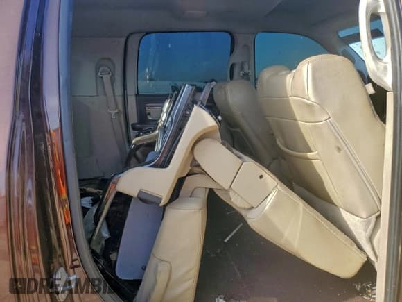 ✅ 2013 Ram 2500 Laramie • VIN: 3C6UR5NL0DG513572 • Lot: 95294495. Wystawiony na Copart z przebiegiem 276 428 mil. Bezpłatny archiwum sprzedaży aukcyjnych z USA i szczegółowy raport historii pojazdu na DreamBid. Zdjęcie 10.