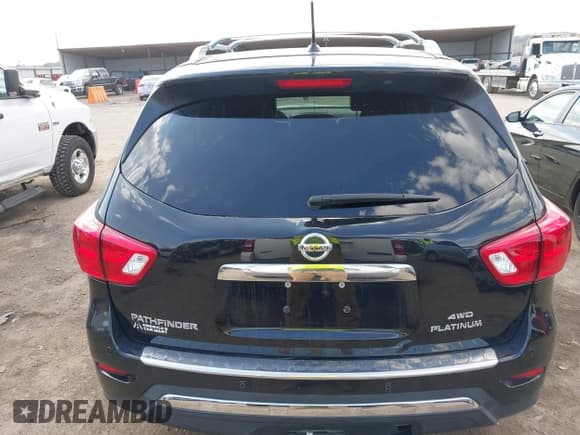 ✅ 2018 Nissan Pathfinder SL • VIN: 5N1DR2MMXJC649946 • Lot: 41904597. Listed on IAAI with 153,854 mi. Free auction sales archive from the USA and detailed vehicle history report at DreamBid. Image 17.
