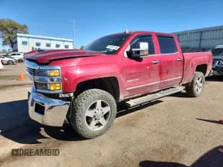 ✅ 2018 Chevrolet Silverado 2500HD LTZ • VIN: 1GC1KWEY3JF133723 • Лот: 89482145. Опубликован ранее на Copart с пробегом 212 563 миль. Бесплатный доступ к архиву аукционных продаж из США и подробный отчёт об истории автомобиля на DreamBid. Изображение 1.