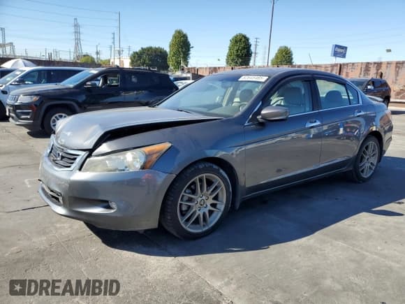 ✅ 2008 Honda Accord EX-L • VIN: 1HGCP36858A001093 • Лот: 82645485. Опубликован ранее на Copart с пробегом 40 434 миль. Бесплатный доступ к архиву аукционных продаж из США и подробный отчёт об истории автомобиля на DreamBid. Изображение 1.