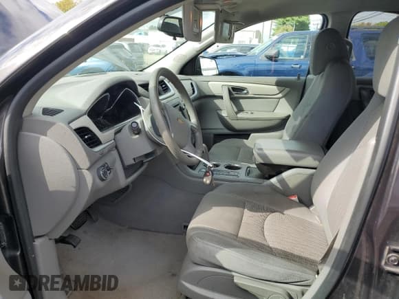 ✅ 2016 Chevrolet Traverse LS • VIN: 1GNKRFED5GJ324862 • Lot: 73180184. Wystawiony na Copart z przebiegiem Nie podano. Bezpłatny archiwum sprzedaży aukcyjnych z USA i szczegółowy raport historii pojazdu na DreamBid. Zdjęcie 7.