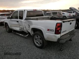 ✅ 2006 Chevrolet Silverado 1500 LT1 • VIN: 1GCEK19B06Z106687 • Лот: 76474074. Опубликован ранее на Copart с пробегом 219 203 миль. Бесплатный доступ к архиву аукционных продаж из США и подробный отчёт об истории автомобиля на DreamBid. Изображение 2.