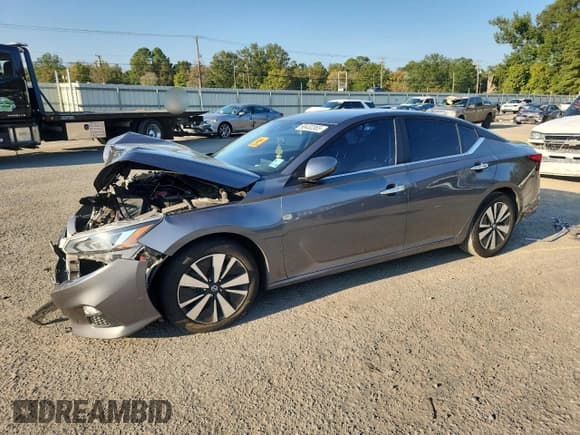 ✅ 2021 Nissan Altima SV • VIN: 1N4BL4DV0MN342916 • Lot: 90432365. Listed on Copart with 104,562 mi. Free auction sales archive from the USA and detailed vehicle history report at DreamBid. Image 1.