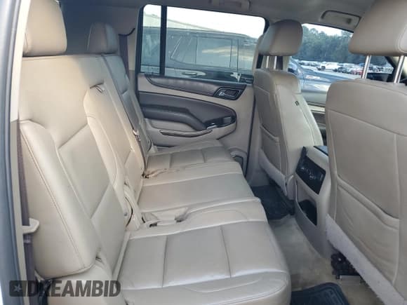 ✅ 2017 Chevrolet Suburban LT • VIN: 1GNSCHKCXHR156647 • Lot: 76140144. Wystawiony na Copart z przebiegiem 157 022 mil. Bezpłatny archiwum sprzedaży aukcyjnych z USA i szczegółowy raport historii pojazdu na DreamBid. Zdjęcie 11.