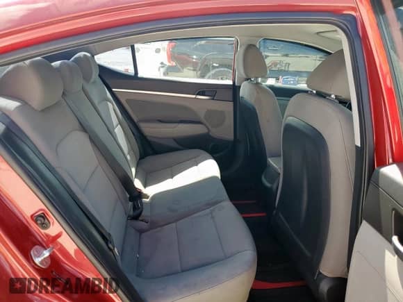 2019 Hyundai Elantra SEL с VIN 5NPD84LF4KH423056, выставлен на аукционе Copart как лот 86103905 с пробегом 240 981 миль миль и Списание • Salvage title. История ставок и продаж доступна на DreamBid. Изображение 10.