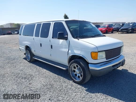 ✅ 2004 Ford Econoline Passenger XL • VIN: 1FBSS31SX4HB03491 • Lot: 42397719. Listed on IAAI with 288,418 mi. Free auction sales archive from the USA and detailed vehicle history report at DreamBid. Image 1.