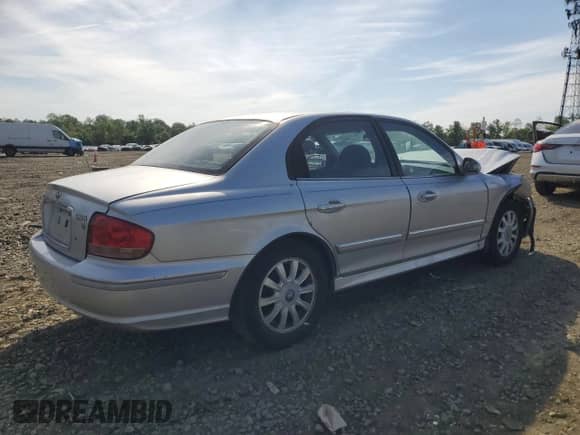 2003 Hyundai Sonata GLS с VIN KMHWF35H53A868529, выставлен на аукционе Copart как лот 56654515 с пробегом 169 851 миль миль и Списание • Salvage title. История ставок и продаж доступна на DreamBid. Изображение 3.