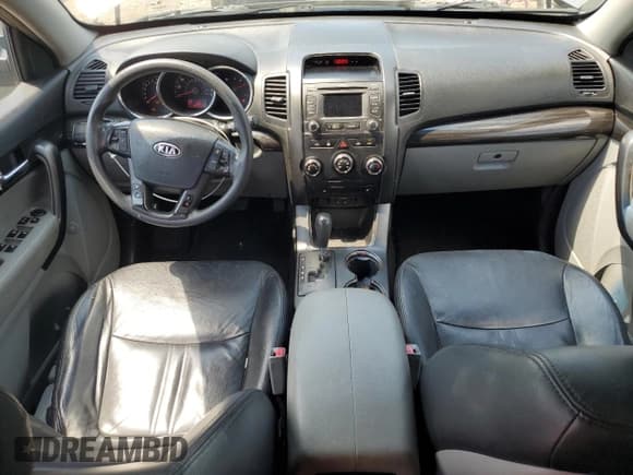 ✅ 2013 Kia Sorento LX • VIN: 5XYKT3A64DG384613 • Lot: 62426725. Listed on Copart with 189,954 mi. Free auction sales archive from the USA and detailed vehicle history report at DreamBid. Image 8.