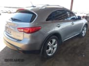 ✅ 2010 Infiniti FX • VIN: JN8AS1MU0AM800135 • Lot: 42549814. Wystawiony na IAAI z przebiegiem 298 670 mil. Bezpłatny archiwum sprzedaży aukcyjnych z USA i szczegółowy raport historii pojazdu na DreamBid. Zdjęcie 4.