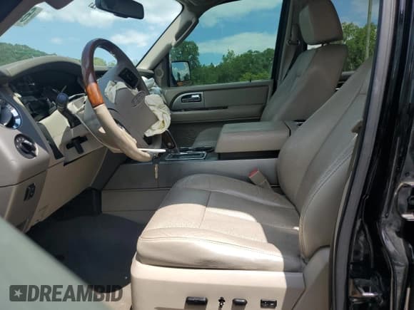 ✅ 2008 Ford Expedition Max Limited • VIN: 1FMFK19598LA65377 • Lot: 65580335. Listed on Copart with 192,504 mi. Free auction sales archive from the USA and detailed vehicle history report at DreamBid. Image 7.