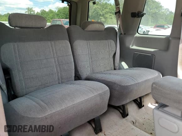 ✅ 1997 Ford Explorer Eddie Bauer • VIN: 1FMCU22XXVUD09705 • Lot: 55412575. Wystawiony na Copart z przebiegiem 356 444 mil. Bezpłatny archiwum sprzedaży aukcyjnych z USA i szczegółowy raport historii pojazdu na DreamBid. Zdjęcie 10.