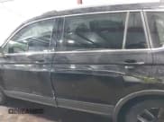 ✅ 2022 Volkswagen Tiguan SE • VIN: 3VV2B7AX0NM049163 • Lot: 42647169. Wystawiony na IAAI z przebiegiem 85 757 mil. Bezpłatny archiwum sprzedaży aukcyjnych z USA i szczegółowy raport historii pojazdu na DreamBid. Zdjęcie 14.