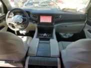 ✅ 2023 Jeep Wagoneer Series III • VIN: 1C4SJSDP3PS573384 • Lot: 58173364. Wystawiony na Copart z przebiegiem 5 014 mil. Bezpłatny archiwum sprzedaży aukcyjnych z USA i szczegółowy raport historii pojazdu na DreamBid. Zdjęcie 8.