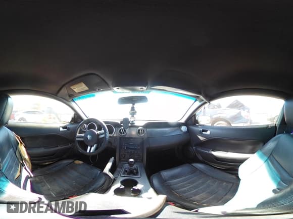 ✅ 2006 Ford Mustang GT Deluxe • VIN: 1ZVFT82H665246983 • Лот: 43633842. Опубликован ранее на IAAI с пробегом 203 868 миль. Бесплатный доступ к архиву аукционных продаж из США и подробный отчёт об истории автомобиля на DreamBid. Изображение 22.