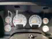 2005 Dodge 1500 SLT z VIN 1D7HU18N85S303218, wystawiony jako Copart lot #68878684 z przebiegiem 244 007 mil mil oraz Szkoda całkowita • Salvage title. Historia ofert i sprzedaży dostępna na DreamBid. Obrazek 9.