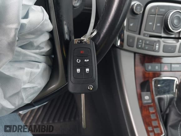 ✅ 2013 Buick LaCrosse • VIN: 1G4GL5G31DF293358 • Lot: 41911207. Wystawiony na IAAI z przebiegiem 100 646 mil. Bezpłatny archiwum sprzedaży aukcyjnych z USA i szczegółowy raport historii pojazdu na DreamBid. Zdjęcie 11.