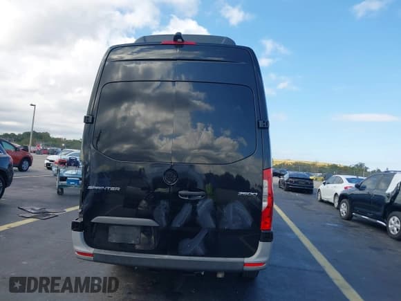 ✅ 2021 Mercedes-Benz Sprinter • VIN: W1Z4EGHY1MT079678 • Лот: 43736234. Опубликован ранее на IAAI с пробегом 114 070 миль. Бесплатный доступ к архиву аукционных продаж из США и подробный отчёт об истории автомобиля на DreamBid. Изображение 17.