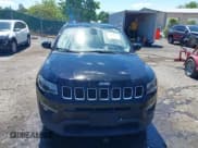 ✅ 2018 Jeep Compass Latitude • VIN: 3C4NJCBB5JT194919 • Lot: 42297016. Listed on IAAI with 92,576 mi. Free auction sales archive from the USA and detailed vehicle history report at DreamBid. Image 12.