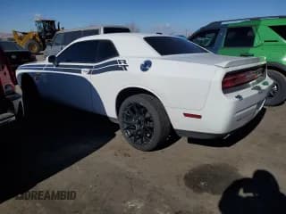 ✅ 2011 Dodge Challenger R/T Classic • VIN: 2B3CJ5DT9BH565715 • Lot: 41497785. Wystawiony na Copart z przebiegiem 126 204 mil. Bezpłatny archiwum sprzedaży aukcyjnych z USA i szczegółowy raport historii pojazdu na DreamBid. Zdjęcie 2.