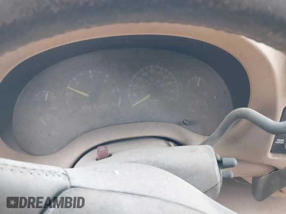 ✅ 1999 Chevrolet Blazer LS • VIN: 1GNCS13W1X2120019 • Lot: 41766379. Wystawiony na IAAI z przebiegiem Nie podano. Bezpłatny archiwum sprzedaży aukcyjnych z USA i szczegółowy raport historii pojazdu na DreamBid. Zdjęcie 7.