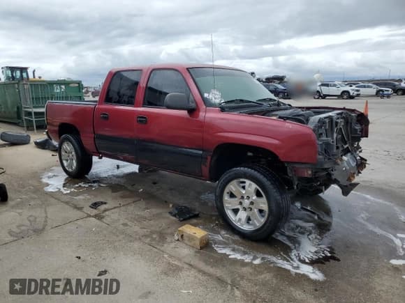 ✅ 2005 Chevrolet Silverado 1500 LS • VIN: 2GCEC13T051252318 • Лот: 74456324. Опубликован ранее на Copart с пробегом 174 984 миль. Бесплатный доступ к архиву аукционных продаж из США и подробный отчёт об истории автомобиля на DreamBid. Изображение 4.