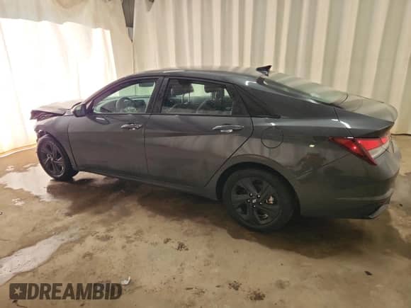 2023 Hyundai Elantra SEL z VIN KMHLM4AG9PU588712, wystawiony jako Copart lot #80451615 z przebiegiem 31 917 mil mil oraz Czysty tytuł • Clean title. Historia ofert i sprzedaży dostępna na DreamBid. Obrazek 2.