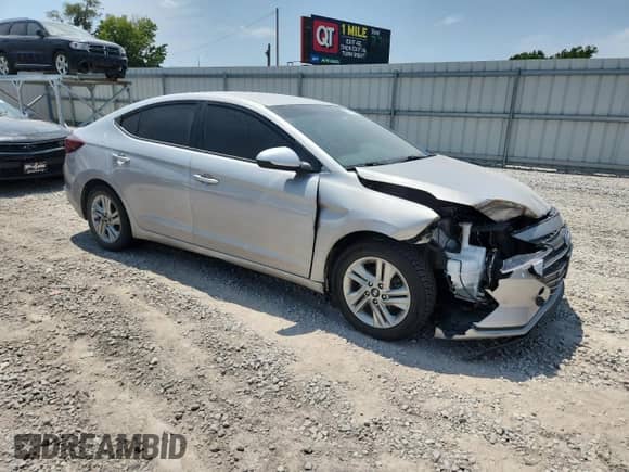 2020 Hyundai Elantra Value Edition с VIN KMHD84LF0LU011011, выставлен на аукционе Copart как лот 64378335 с пробегом 58 017 миль миль и Списание • Salvage title. История ставок и продаж доступна на DreamBid. Изображение 4.