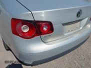 ✅ 2010 Volkswagen Jetta Limited Edition • VIN: 3VWRX7AJ5AM047491 • Lot: 42663062. Listed on IAAI with 146,179 mi. Free auction sales archive from the USA and detailed vehicle history report at DreamBid. Image 16.