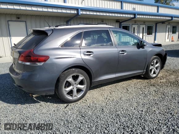 ✅ 2013 Toyota Venza XLE • VIN: 4T3BK3BB3DU093455 • Lot: 81514705. Wystawiony na Copart z przebiegiem 99 219 mil. Bezpłatny archiwum sprzedaży aukcyjnych z USA i szczegółowy raport historii pojazdu na DreamBid. Zdjęcie 3.