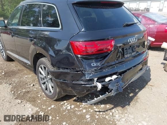 ✅ 2019 Audi Q7 Premium Plus • VIN: WA1LAAF79KD007247 • Лот: 42748587. Опубликован ранее на IAAI с пробегом 94 624 миль. Бесплатный доступ к архиву аукционных продаж из США и подробный отчёт об истории автомобиля на DreamBid. Изображение 6.