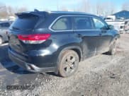 ✅ 2019 Toyota Highlander Limited • VIN: 5TDDZRFH7KS942359 • Lot: 42188224. Listed on IAAI with 85,454 mi. Free auction sales archive from the USA and detailed vehicle history report at DreamBid. Image 4.