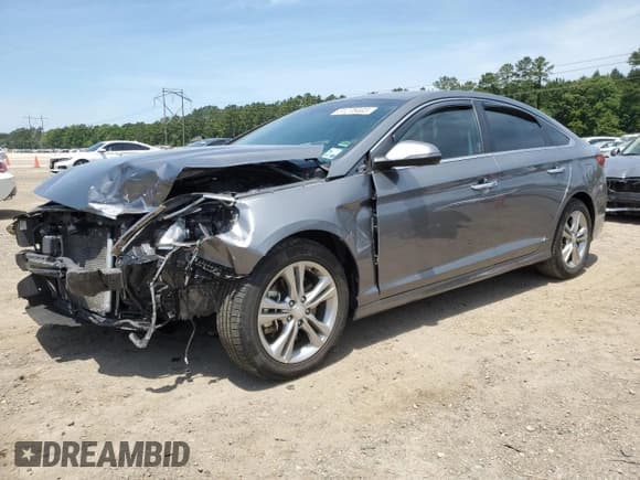 ✅ 2018 Hyundai Sonata Limited • VIN: 5NPE34AF4JH677046 • Lot: 51278403. Listed on Copart with 63,319 mi. Free auction sales archive from the USA and detailed vehicle history report at DreamBid. Image 1.