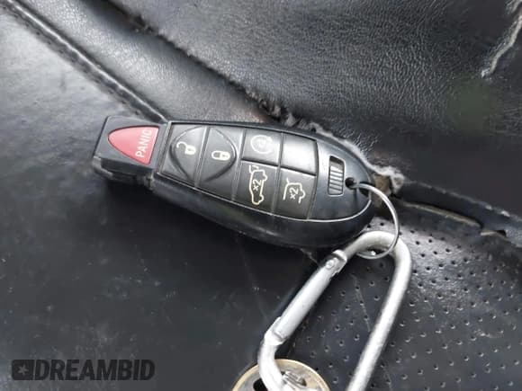 ✅ 2008 Jeep Commander Limited • VIN: 1J8HG58NX8C175659 • Lot: 43077922. Listed on IAAI with 194,601 mi. Free auction sales archive from the USA and detailed vehicle history report at DreamBid. Image 11.