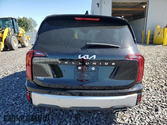 ✅ 2024 Kia Telluride S • VIN: 5XYP64GC5RG535112 • Lot: 89438765. Listed on Copart with 32,091 mi. Free auction sales archive from the USA and detailed vehicle history report at DreamBid. Image 6.