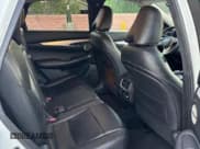 ✅ 2019 Infiniti QX50 Pure • VIN: 3PCAJ5M32KF106005 • Lot: 41895185. Wystawiony na Copart z przebiegiem 57 500 mil. Bezpłatny archiwum sprzedaży aukcyjnych z USA i szczegółowy raport historii pojazdu na DreamBid. Zdjęcie 6.