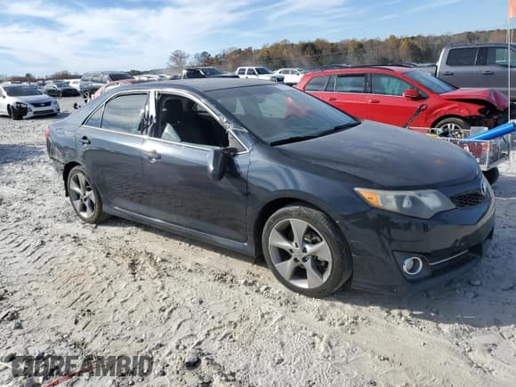 ✅ 2012 Toyota Camry XLE • VIN: 4T1BK1FK5CU011697 • Lot: 92714505. Listed on Copart with 128,239 mi. Free auction sales archive from the USA and detailed vehicle history report at DreamBid. Image 4.
