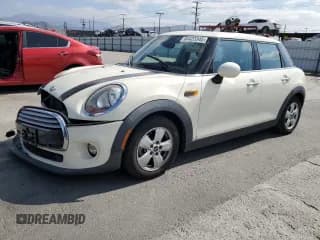 ✅ 2015 MINI Hardtop 4 Door • VIN: WMWXS5C53FT829954 • Lot: 84423345. Listed on Copart with 78,429 mi. Free auction sales archive from the USA and detailed vehicle history report at DreamBid. Image 1.