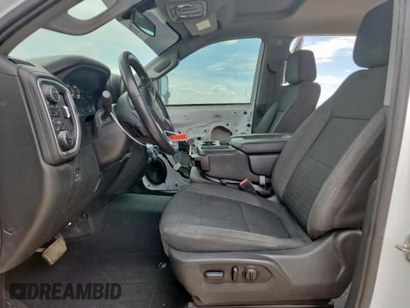 ✅ 2022 Chevrolet Silverado 2500HD LT • VIN: 1GC1YNEY2NF342112 • Lot: 63071945. Wystawiony na Copart z przebiegiem 61 076 mil. Bezpłatny archiwum sprzedaży aukcyjnych z USA i szczegółowy raport historii pojazdu na DreamBid. Zdjęcie 7.