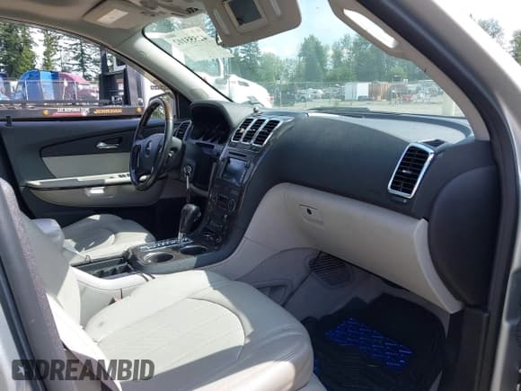 ✅ 2012 GMC Acadia Denali • VIN: 1GKKVTED3CJ321511 • Lot: 42555102. Listed on IAAI with 160,857 mi. Free auction sales archive from the USA and detailed vehicle history report at DreamBid. Image 5.