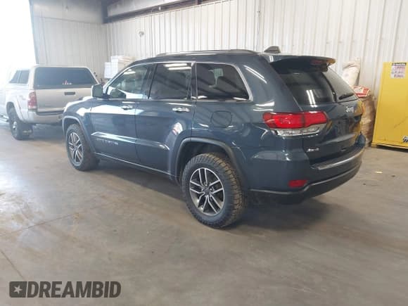 ✅ 2020 Jeep Grand Cherokee Limited • VIN: 1C4RJFBG3LC218552 • Лот: 43680144. Опубликован ранее на IAAI с пробегом 132 464 миль. Бесплатный доступ к архиву аукционных продаж из США и подробный отчёт об истории автомобиля на DreamBid. Изображение 3.