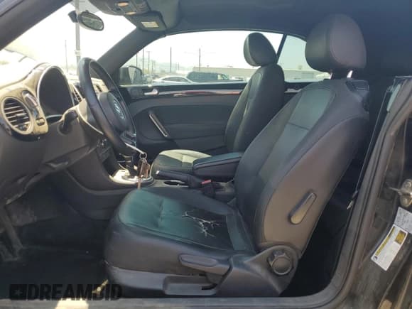 ✅ 2014 Volkswagen Beetle 1.8T • VIN: 3VW507AT4EM819649 • Lot: 67871065. Listed on Copart with 145,262 mi. Free auction sales archive from the USA and detailed vehicle history report at DreamBid. Image 7.